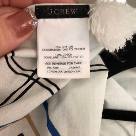 JCREW INFINITY SCARF 💯 cotton with fringe - Picture 2 of 8